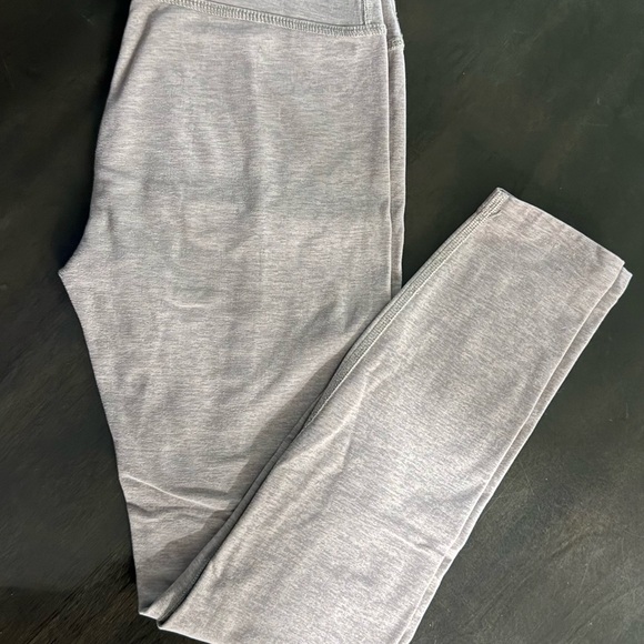 Beyond Yoga Pink Leggings - Picture 4 of 5